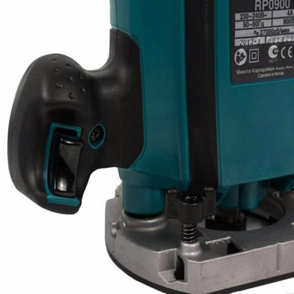 Фрезер MAKITA RP0900K